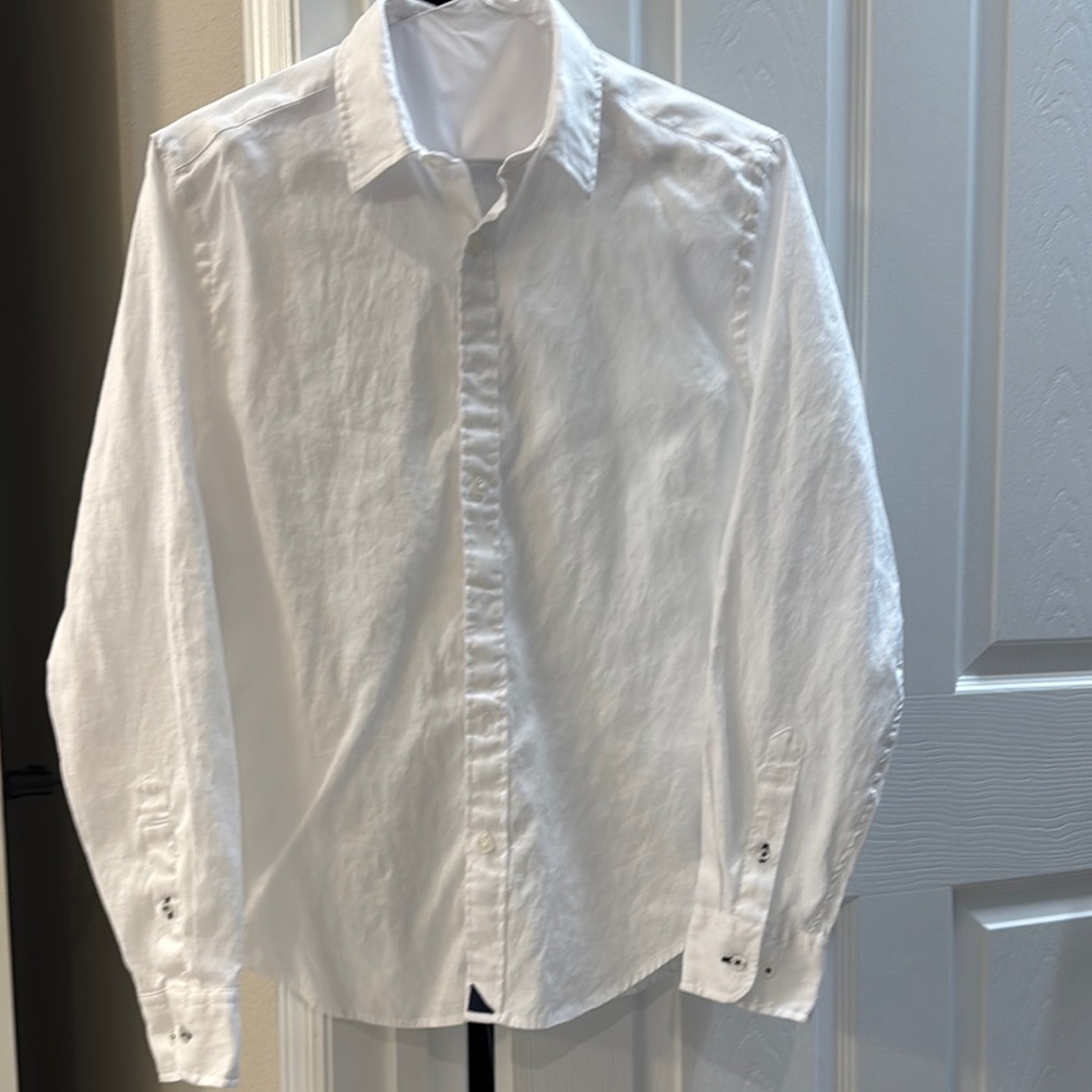 Classic UNTUCKETit Slim White Linen Men's Shirt